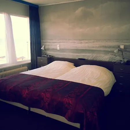 Savoy Hotel 3*